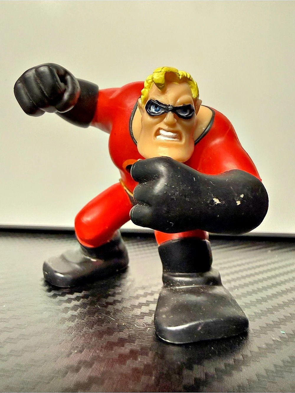 Disney Pixar The Incredibles 2 Mr. Incredible Toy PVC cake topper